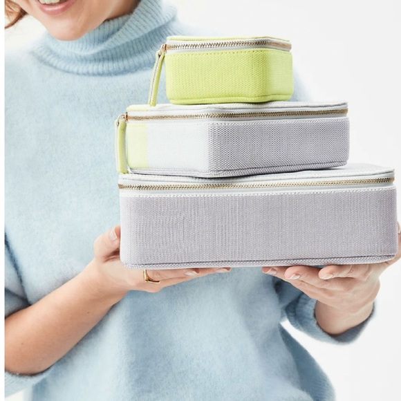 💎 NWT! Rare Rothy’s Large Catchall in Dove Gray - Picture 3 of 16